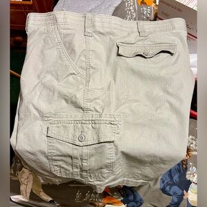 Ocean Coast men’s cargo shorts sz. 46 putty color. Worn one time, very nice.